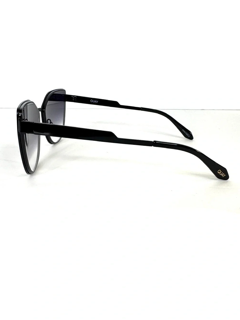 QUAY AUSTRALIA In Pursuit Cat Eye Sunglasses Black Fade